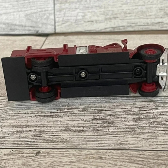 VTG High Speed 1939 Ward LaFrance Die-Cast Fire Engine No. HF-430 Readers Digest - Picture 5 of 6